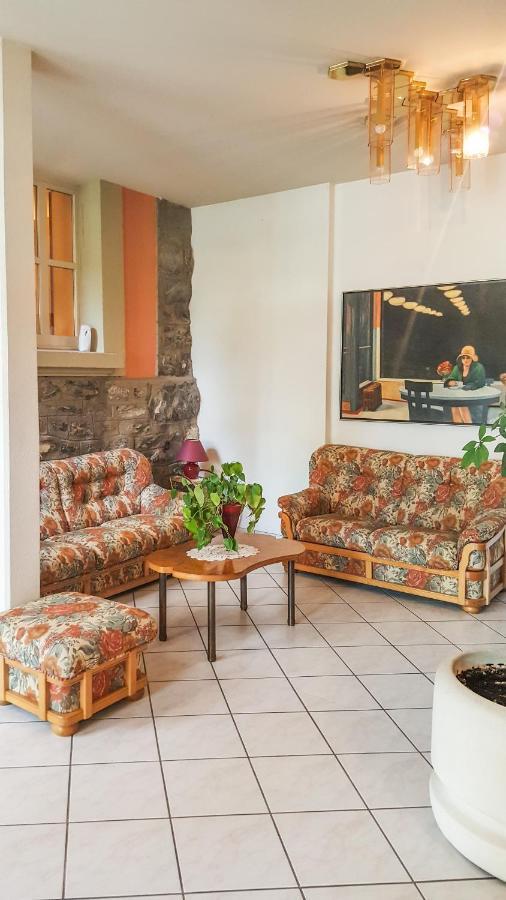 Hotel Les Berges Chippis Екстер'єр фото